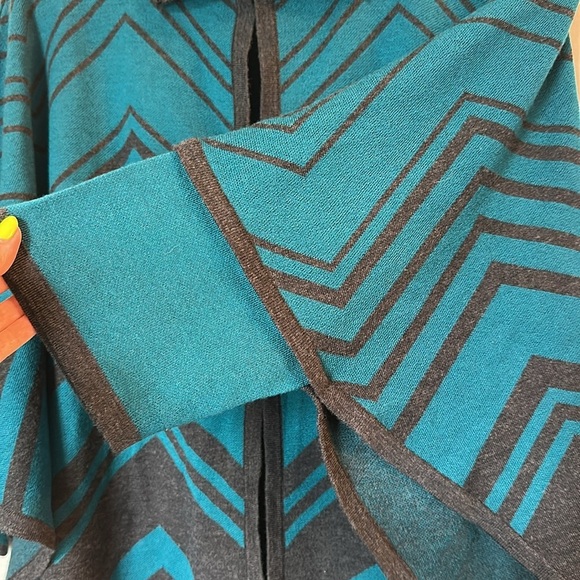 Pendleton Merino Wool grey teal Cape Poncho size M/L - Picture 3 of 6